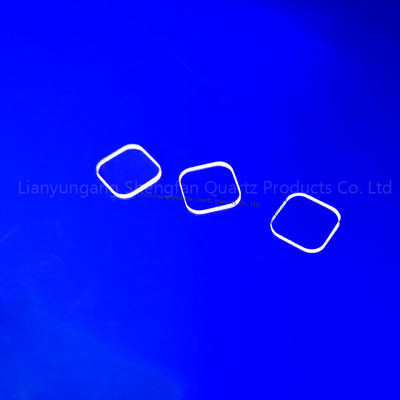 Laserowe cięcie małych ultrafioletowych przezroczystych płyt z kwarcu do okna komory