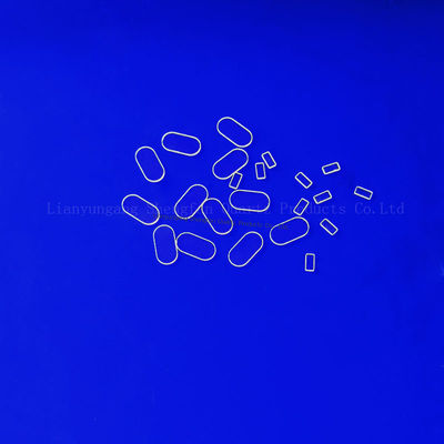 Laserowe cięcie małych ultrafioletowych przezroczystych płyt z kwarcu do okna komory