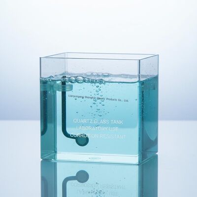 Płyty szklane kwarcowe o wysokiej przepuszczalności odporne na korozję do stosowania w laboratoriach o wysokiej temperaturze