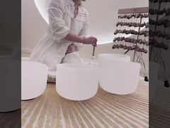 Przedstawiamy produkty z kryształowych mis śpiewających Transform Space Soothing Sounds dla maksymalnego relaksu.